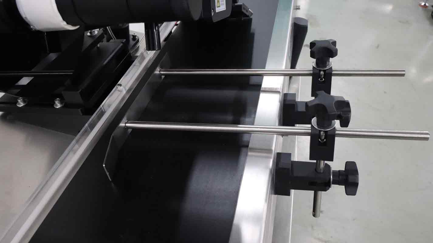 玻璃瓶貼標(biāo)機,貼標(biāo)機,圓瓶貼標(biāo)機